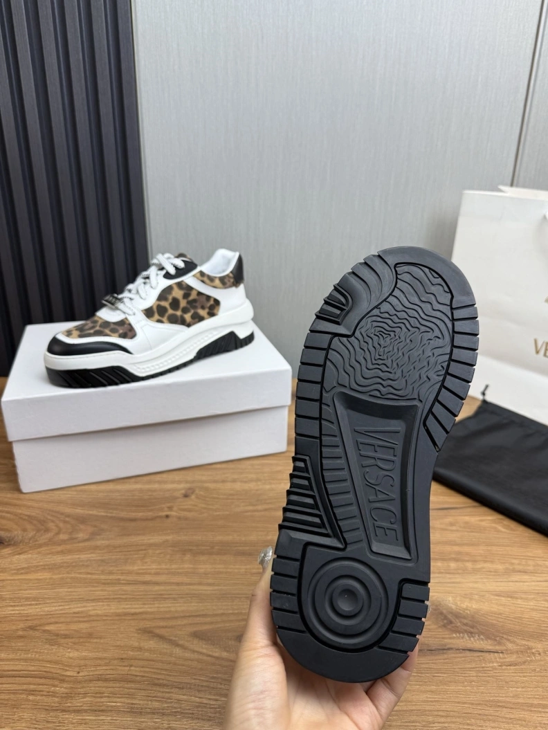 Gxvxnchy Sneakers Lightweight 152568
