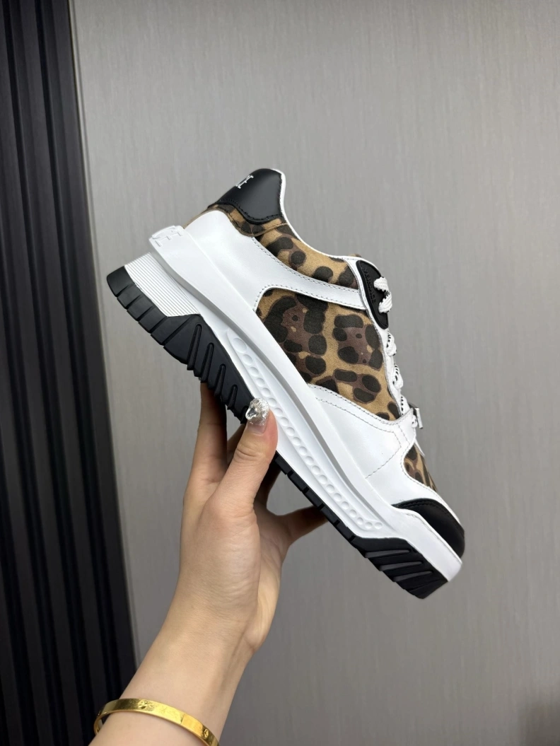 Gxvxnchy Sneakers Lightweight 152568