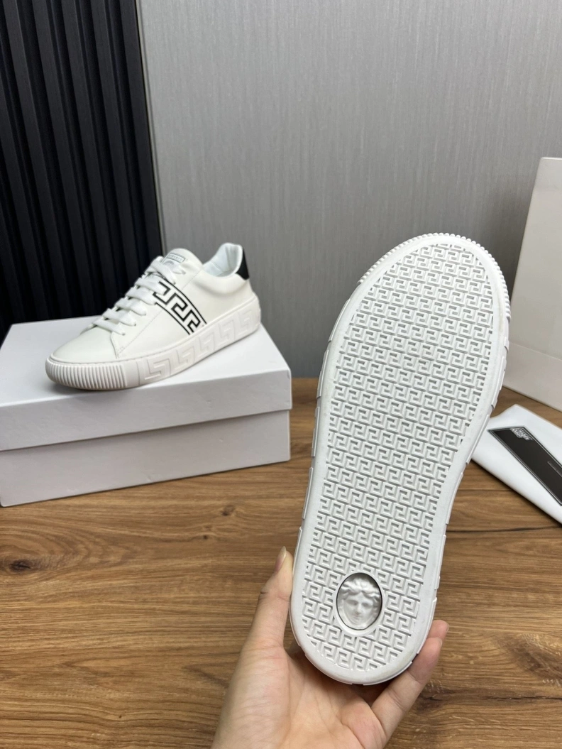 StreetReady Gxvxnchy Sneakers 152561