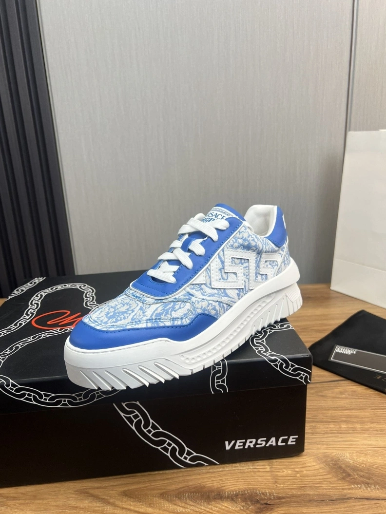 Timeless Gxvxnchy Sneakers 152565