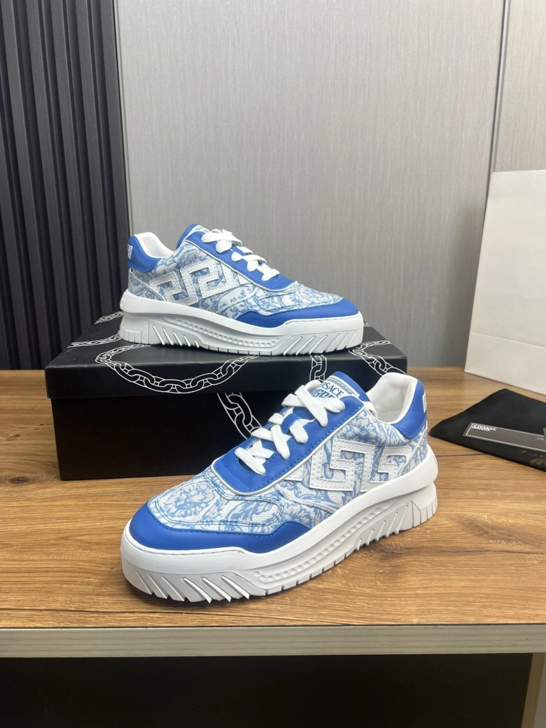 Timeless Gxvxnchy Sneakers 152565