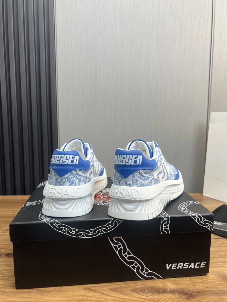 Timeless Gxvxnchy Sneakers 152565