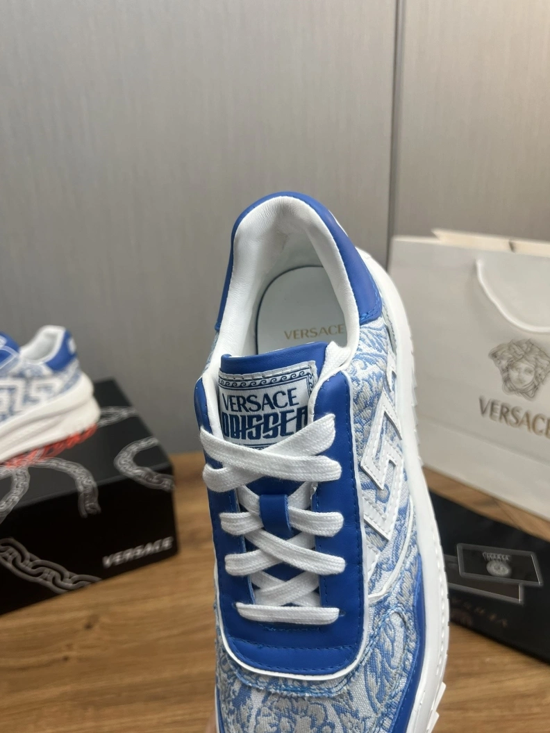 Timeless Gxvxnchy Sneakers 152565