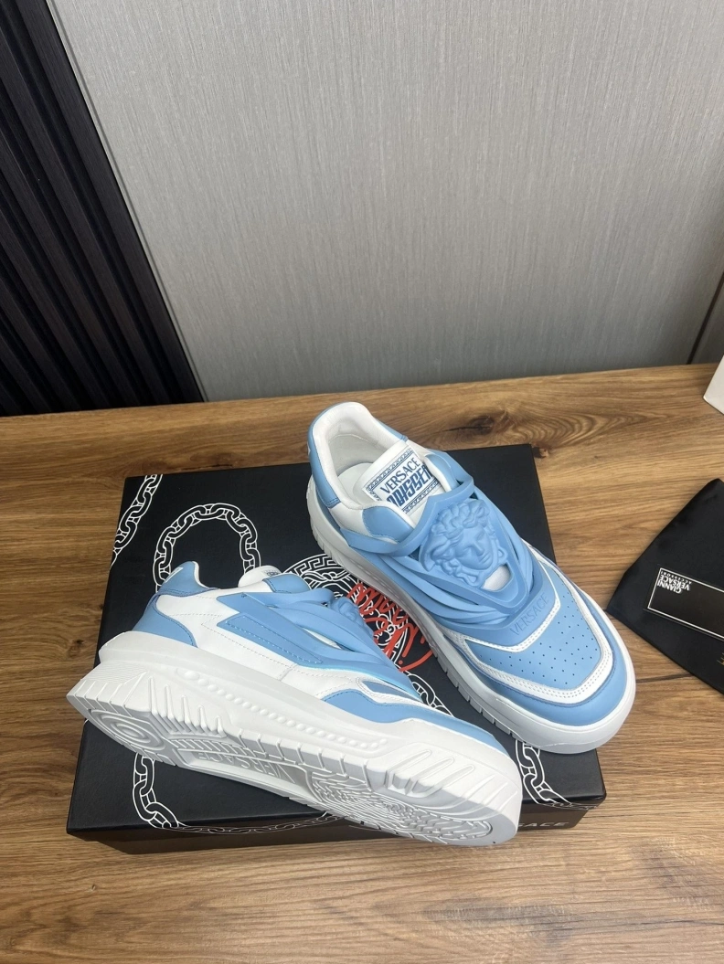 Gxvxnchy Sneakers Compact 152562