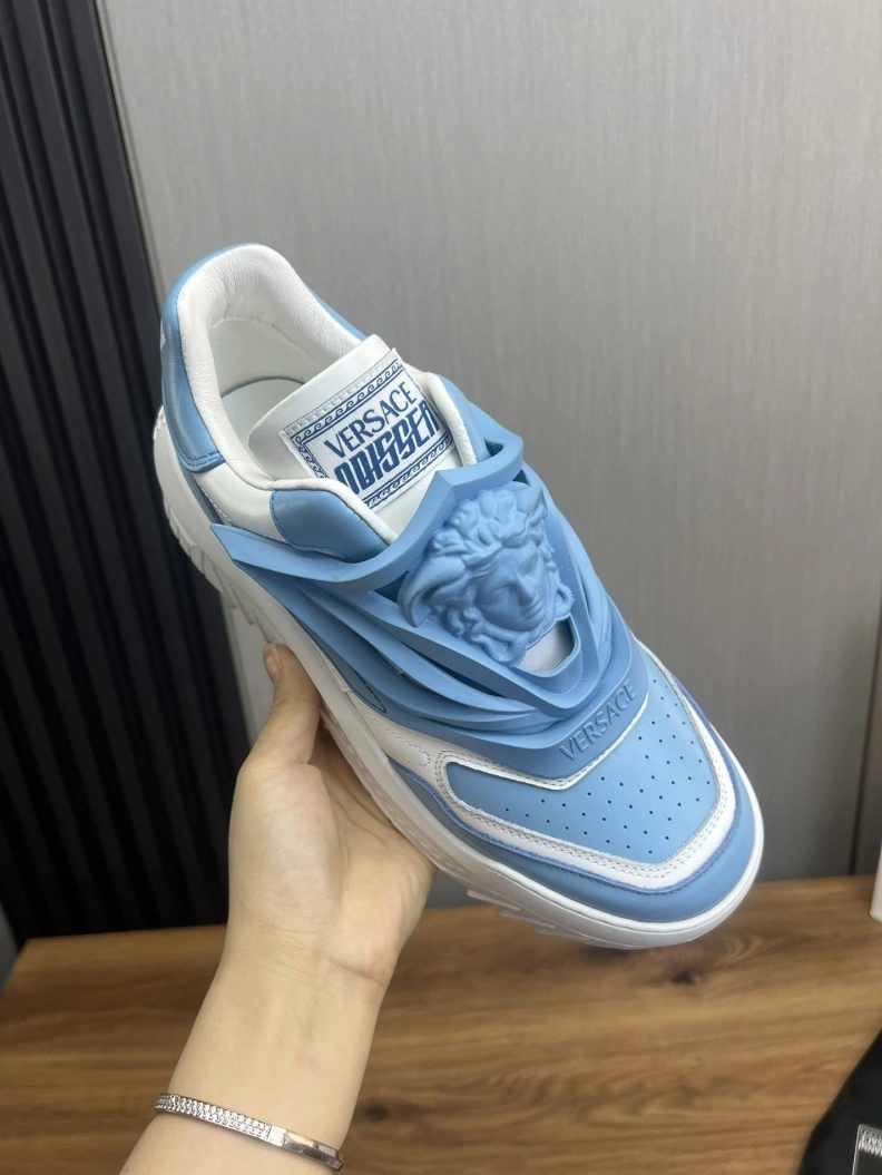 Gxvxnchy Sneakers Compact 152562