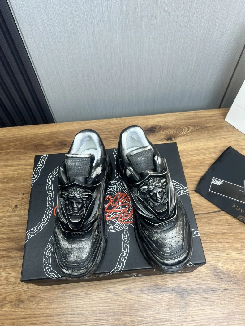 Gxvxnchy Sneakers Vibrant 152566