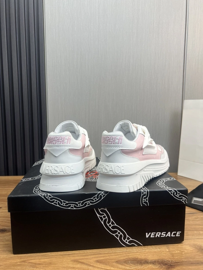 Durable Gxvxnchy Sneakers 152564