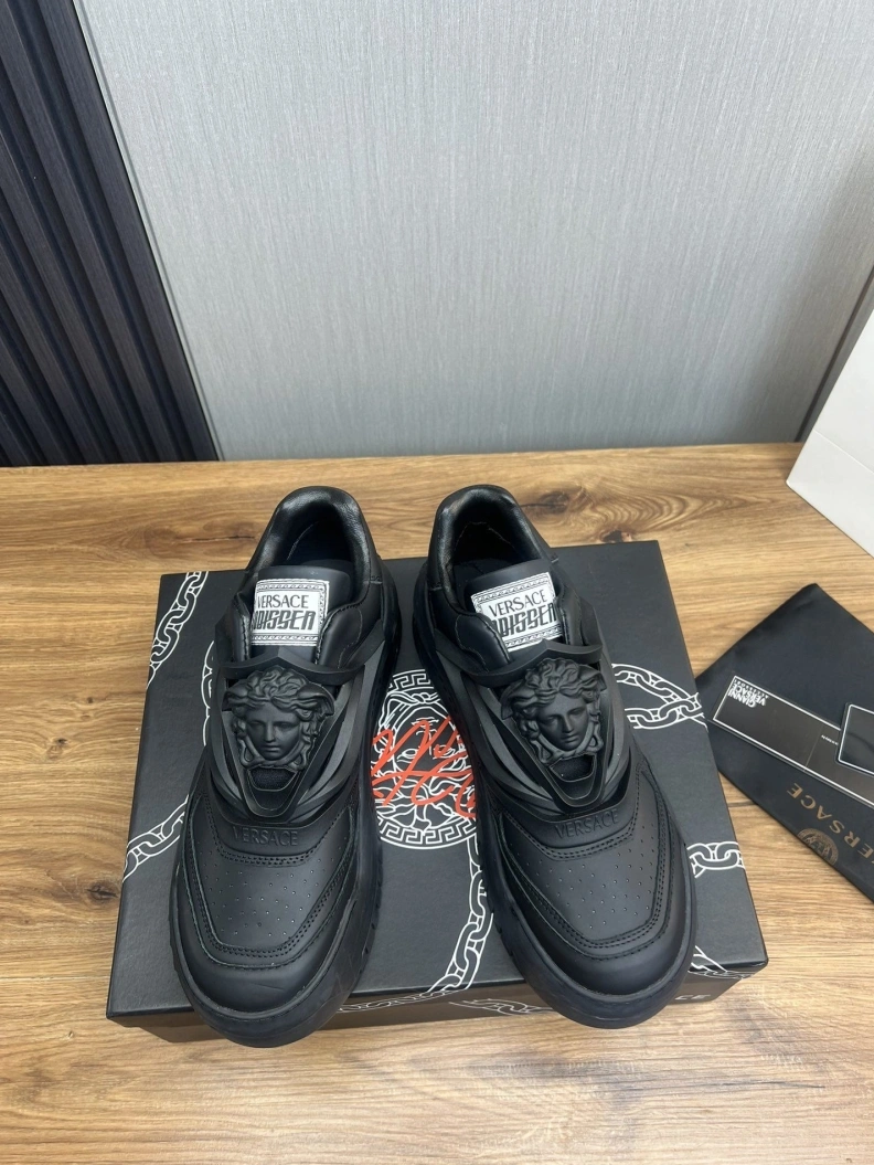 Gxvxnchy Sneakers Bright 152551