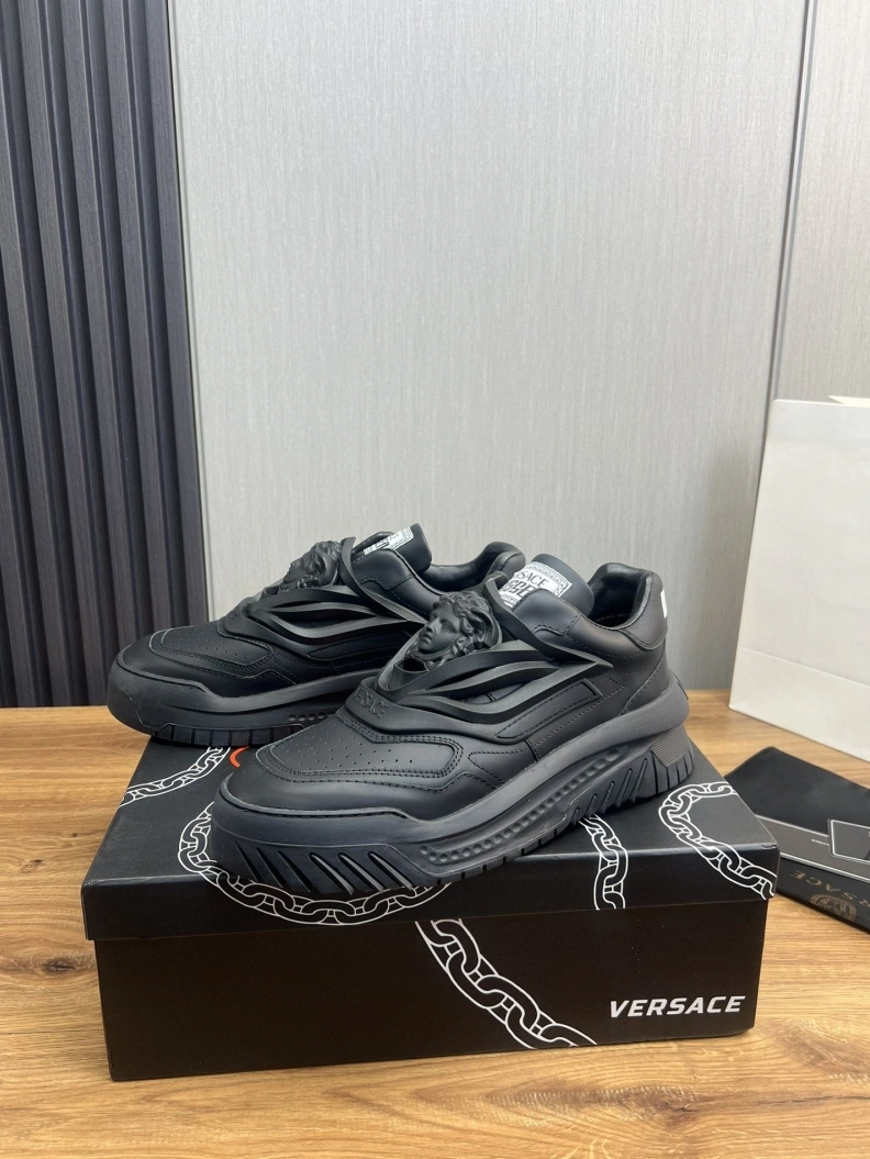 Gxvxnchy Sneakers Bright 152551