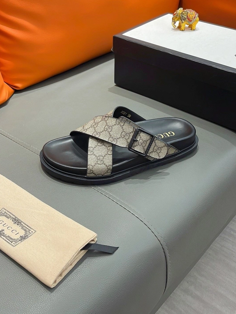 Lightweight Gxccx Slippers 156374