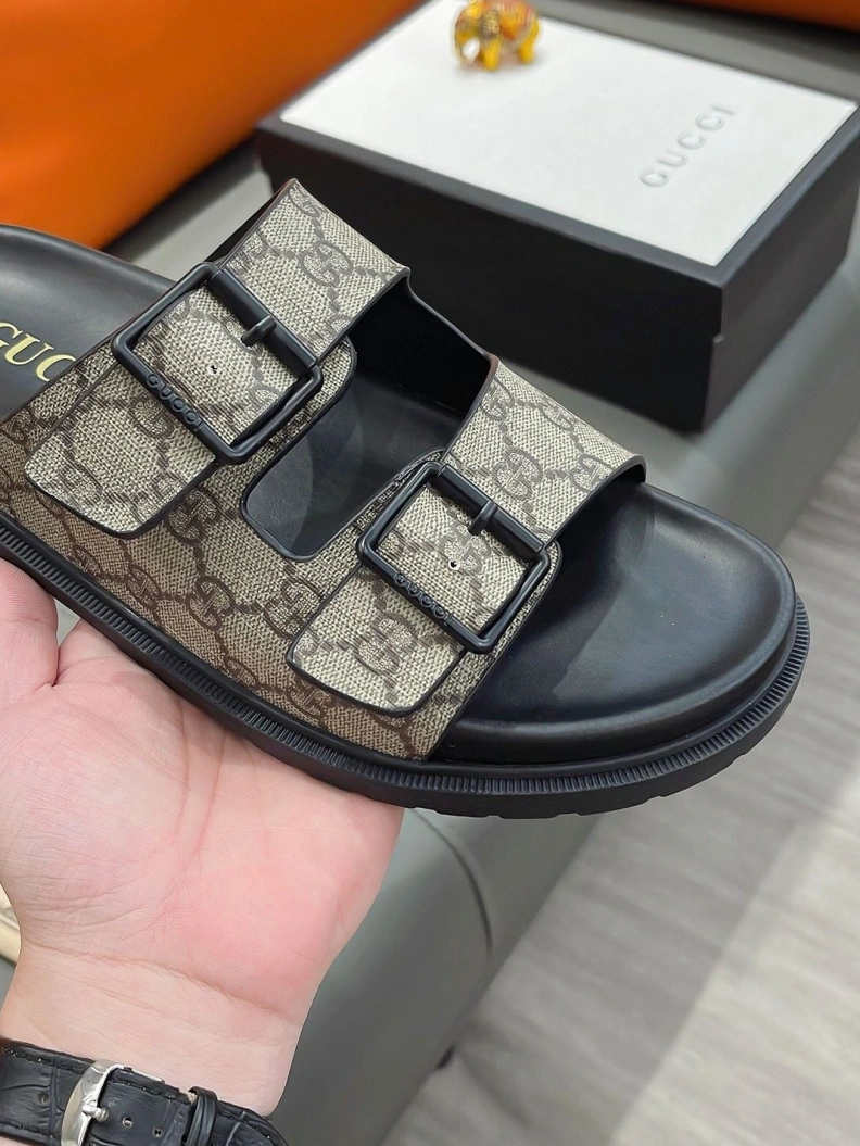 Reliable Gxccx Slippers 156375