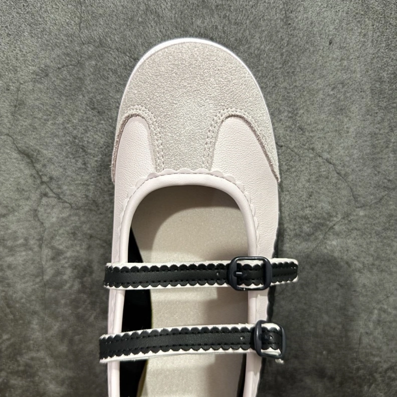 Comfortable Othxr Sneakers 211181