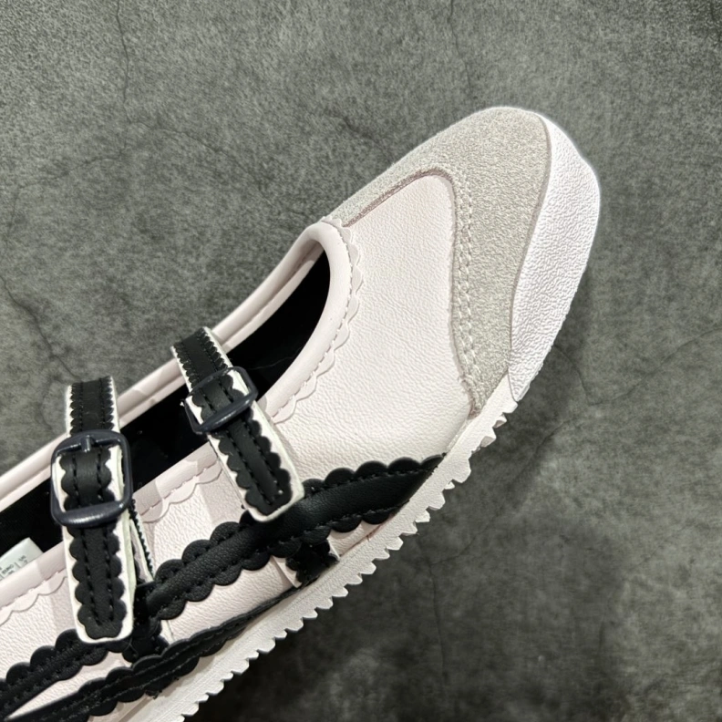 Comfortable Othxr Sneakers 211181