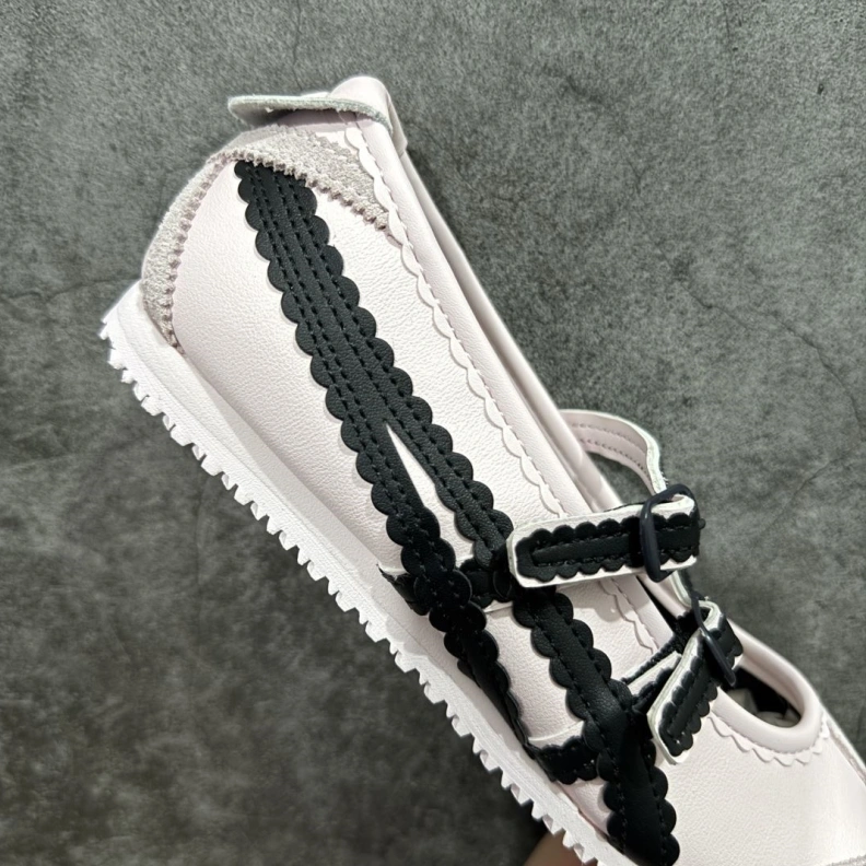 Comfortable Othxr Sneakers 211181