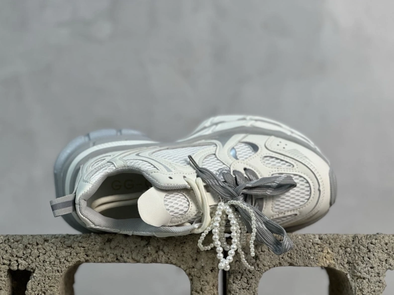 Cozy Othxr Sneakers 211168