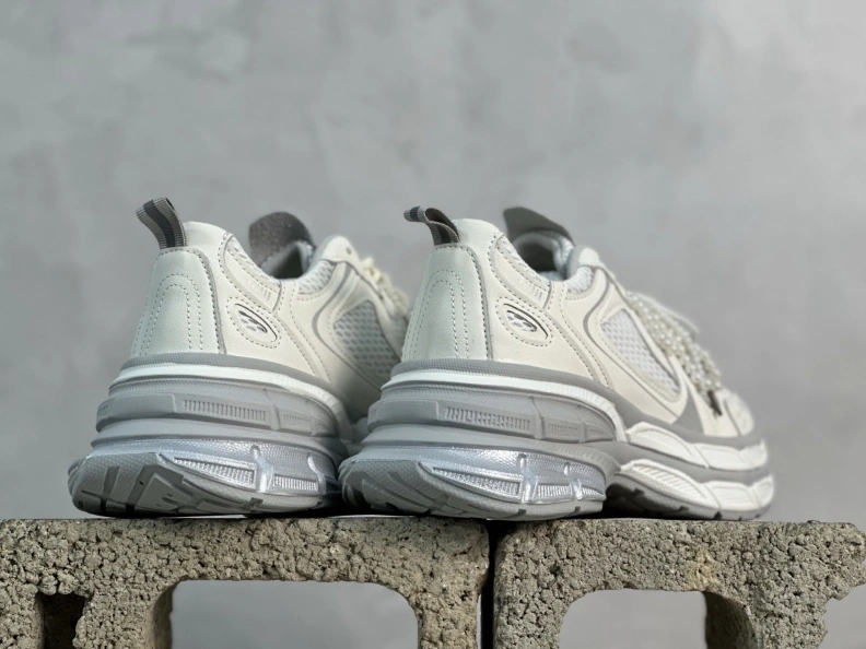 Cozy Othxr Sneakers 211168