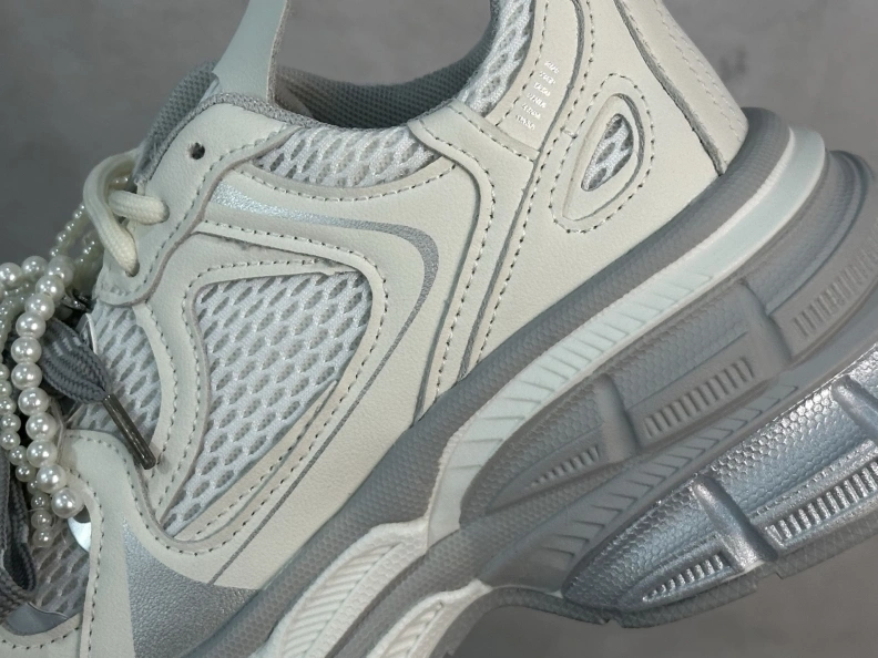 Cozy Othxr Sneakers 211168