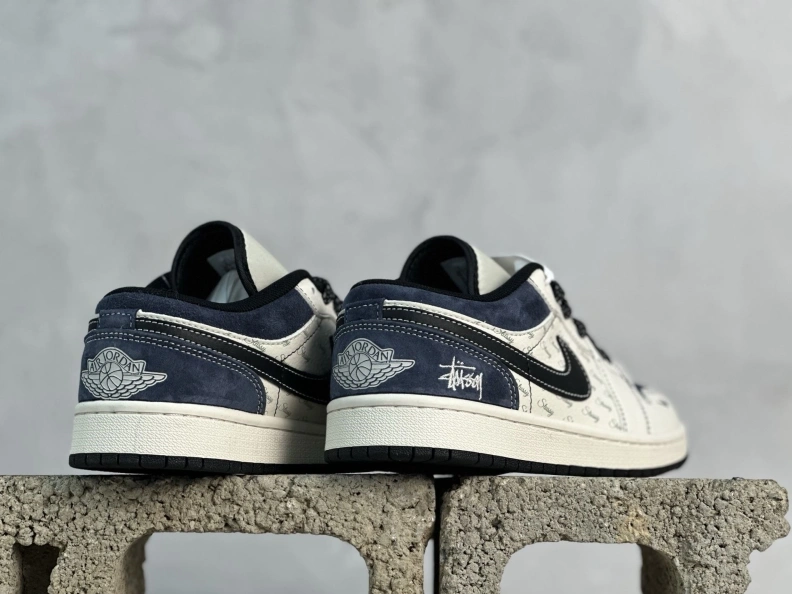 Vibrant Nxkx Sneakers 198737