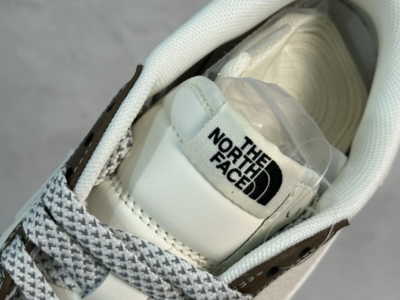 Trendsetting Othxr Sneakers 211166