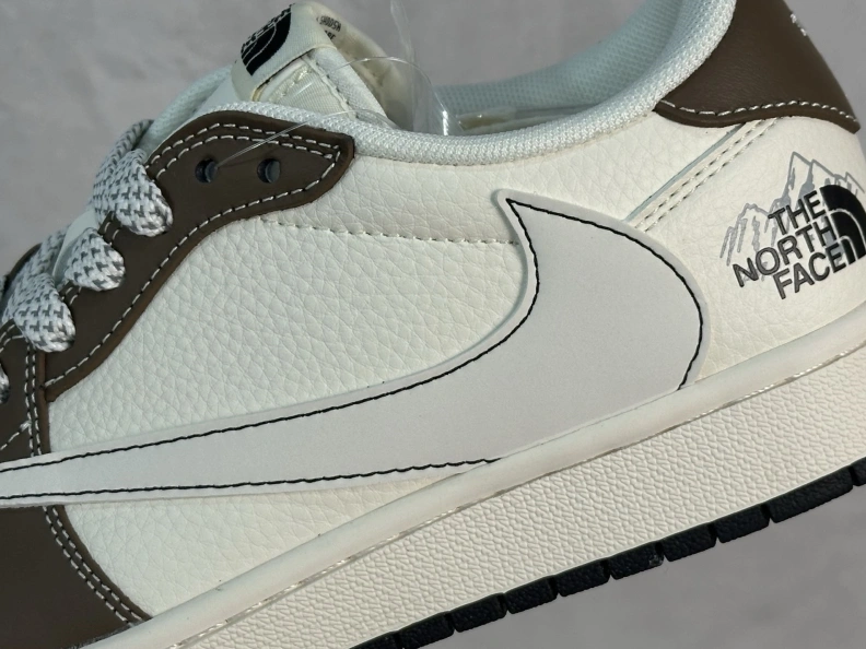 Trendsetting Othxr Sneakers 211166