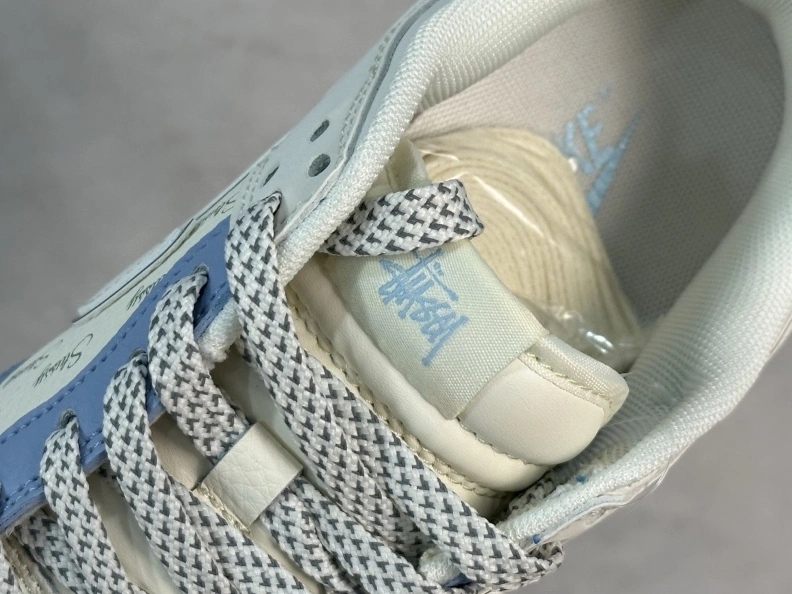 Versatile Nxkx Sneakers 198732