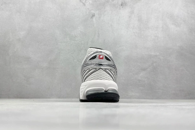 Sleek Othxr Sneakers 211158