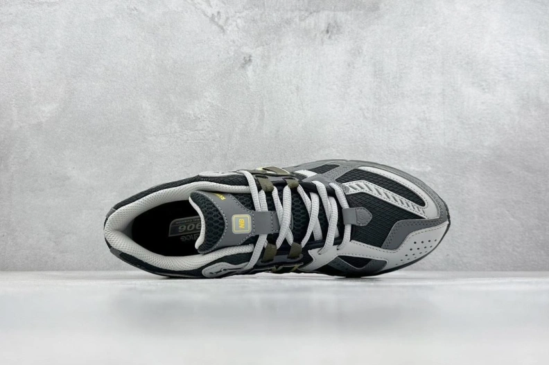 EyeCatching Othxr Sneakers 211156