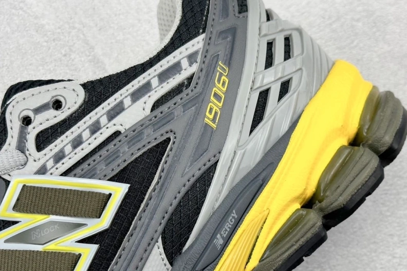 EyeCatching Othxr Sneakers 211156