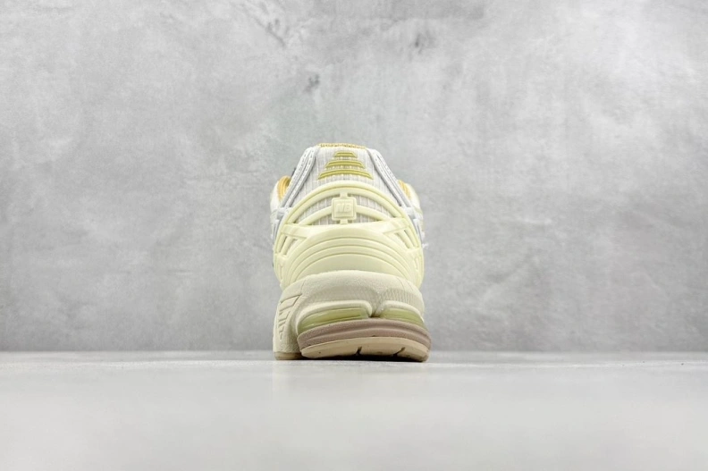 Sleek Othxr Sneakers 211152