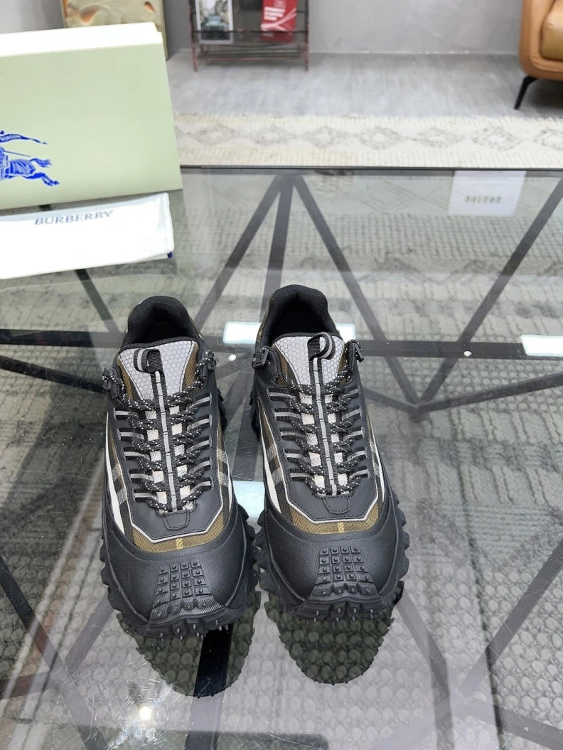 Unique Bxrbxrry Sneakers 114616