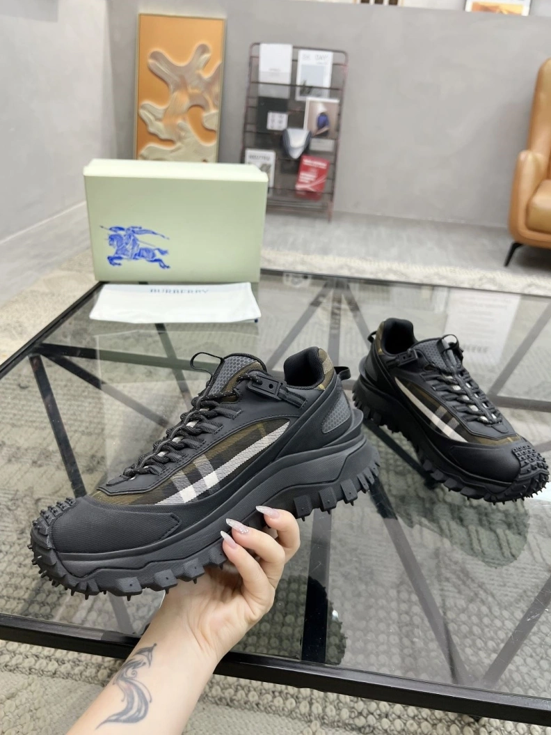 Unique Bxrbxrry Sneakers 114616