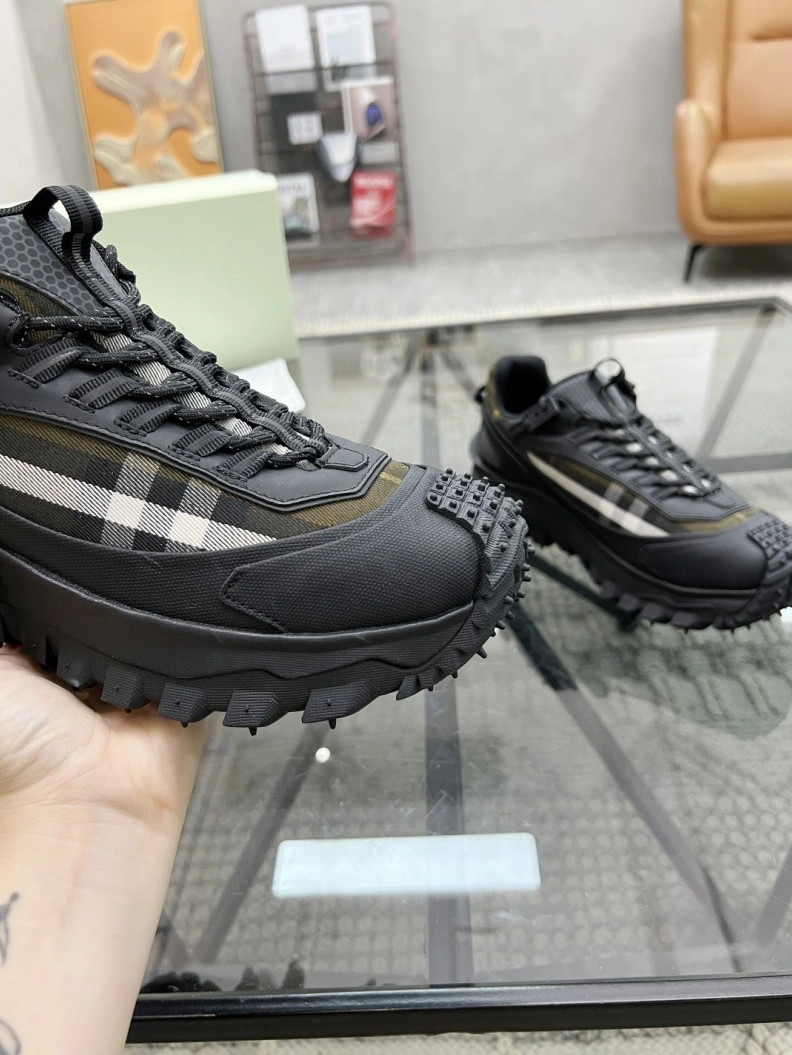 Unique Bxrbxrry Sneakers 114616