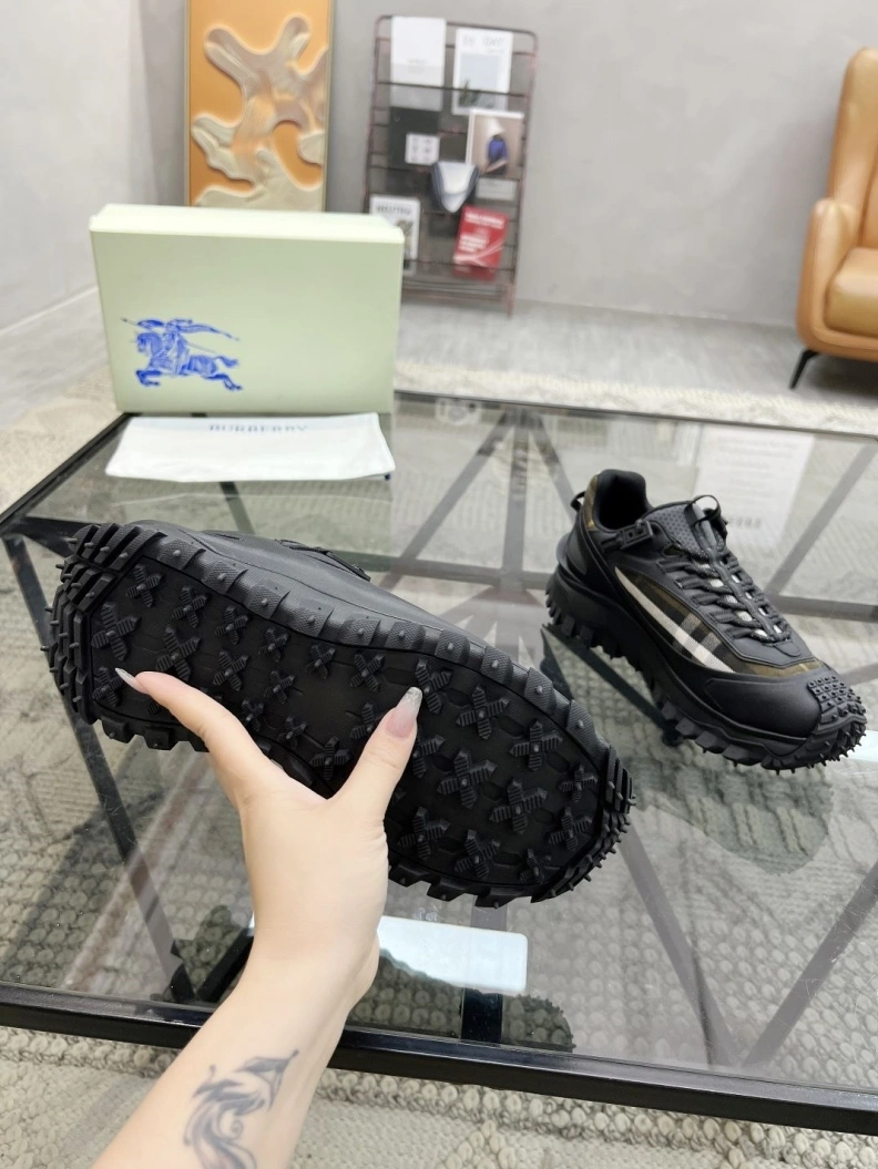 Unique Bxrbxrry Sneakers 114616