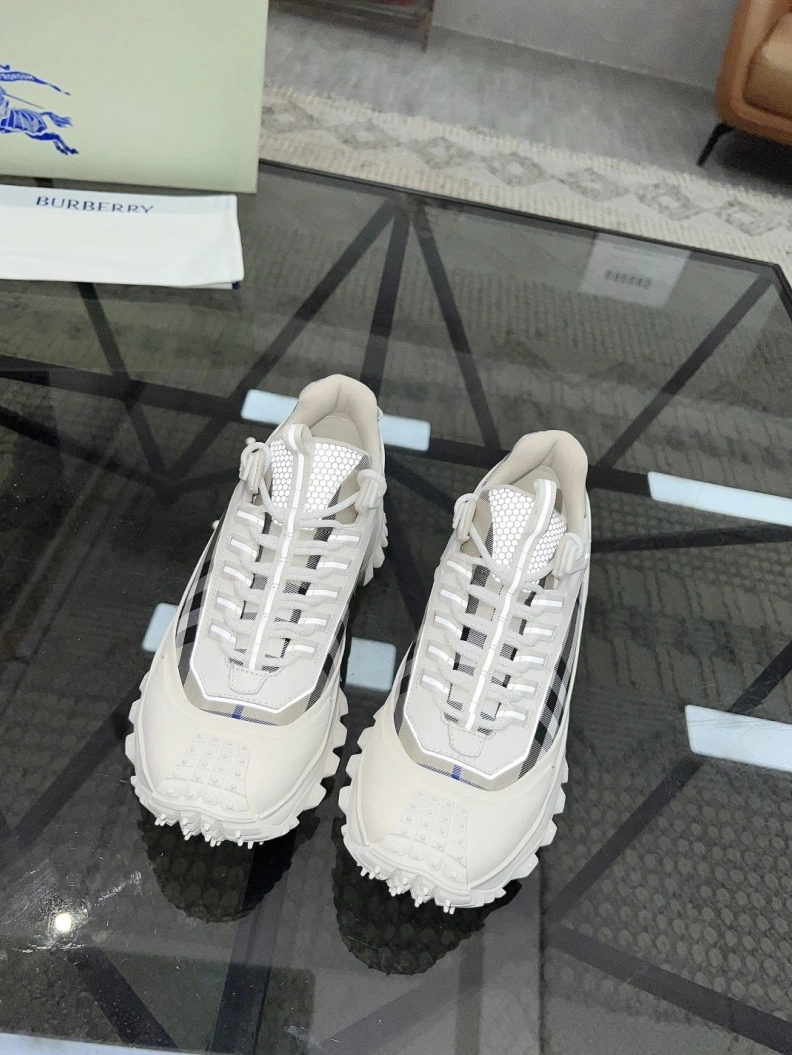 DailyWear Bxrbxrry Sneakers 114613