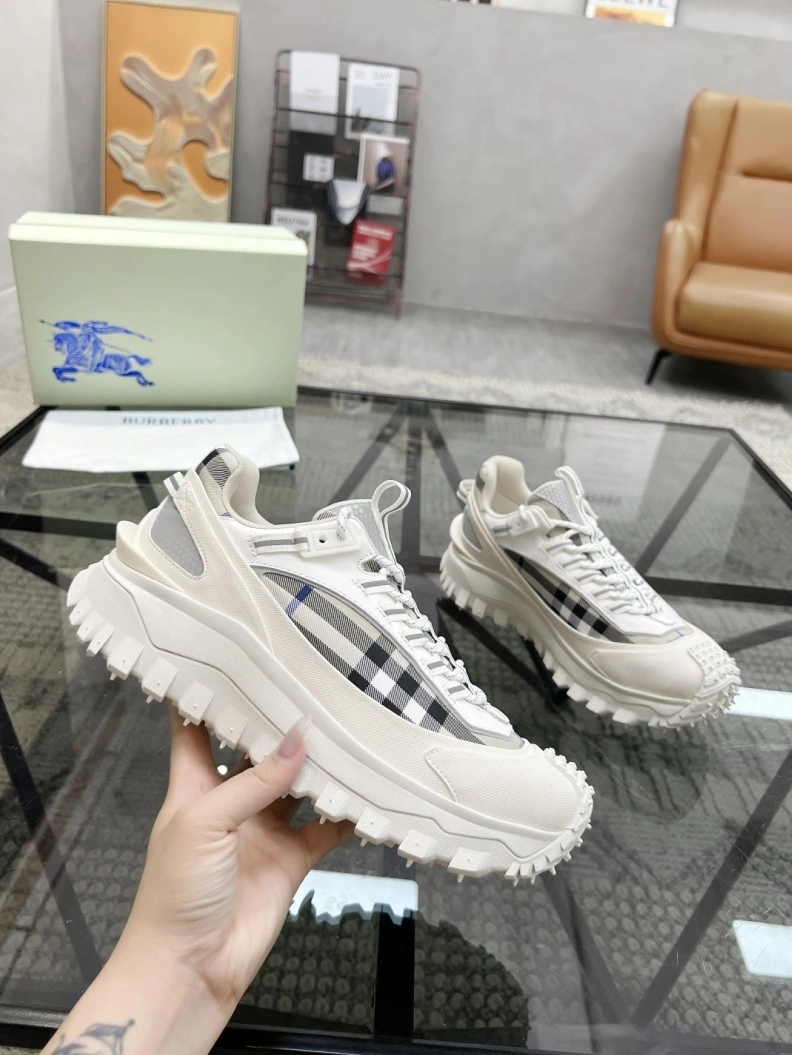 DailyWear Bxrbxrry Sneakers 114613