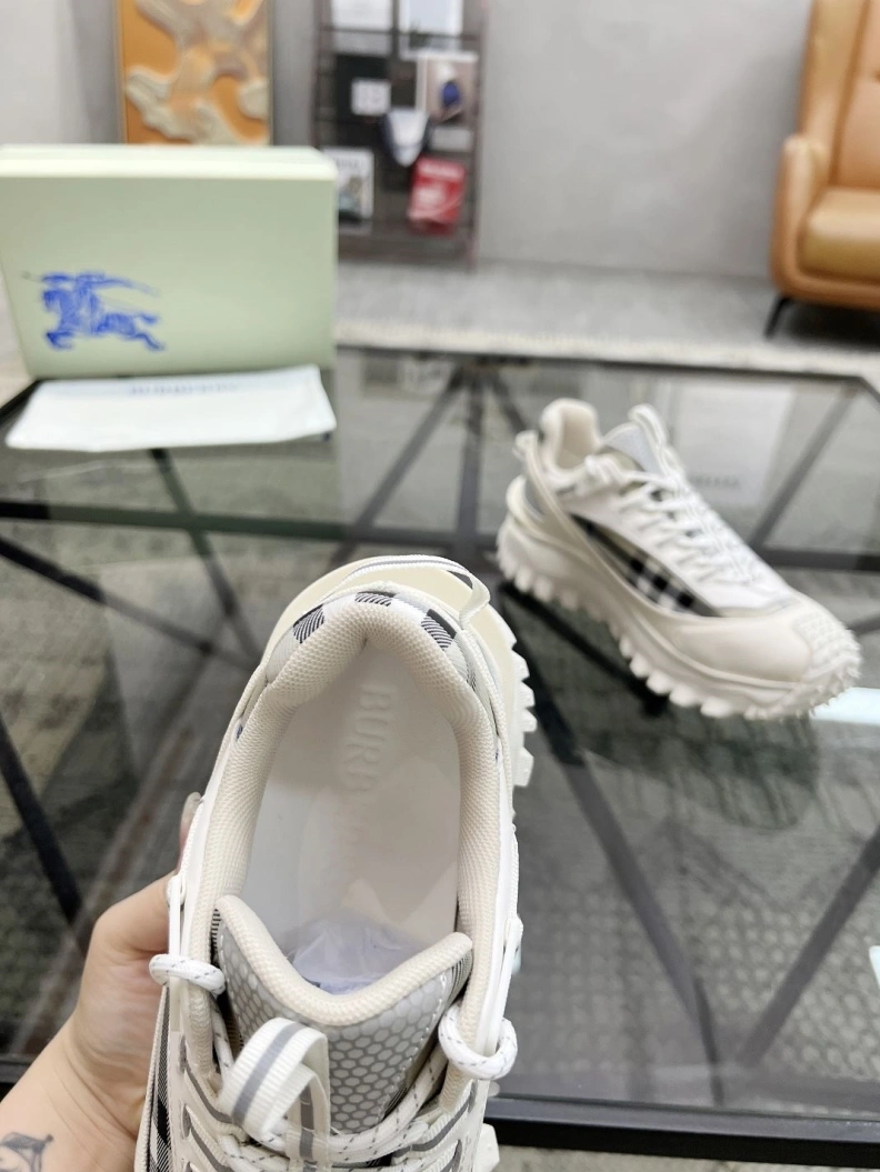 DailyWear Bxrbxrry Sneakers 114613