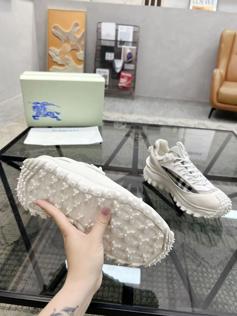 DailyWear Bxrbxrry Sneakers 114613