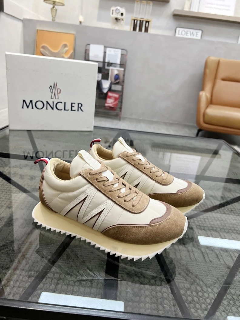 Functional Mxnclxr Sneakers 197457