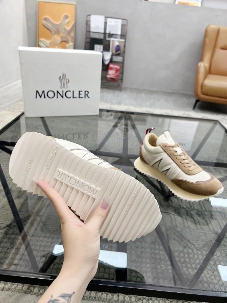 Functional Mxnclxr Sneakers 197457