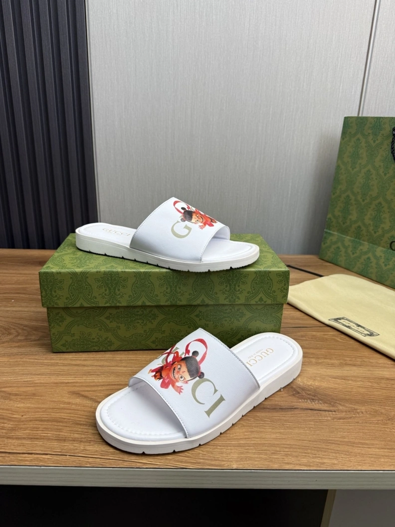 Cozy Gxccx Slippers 156378
