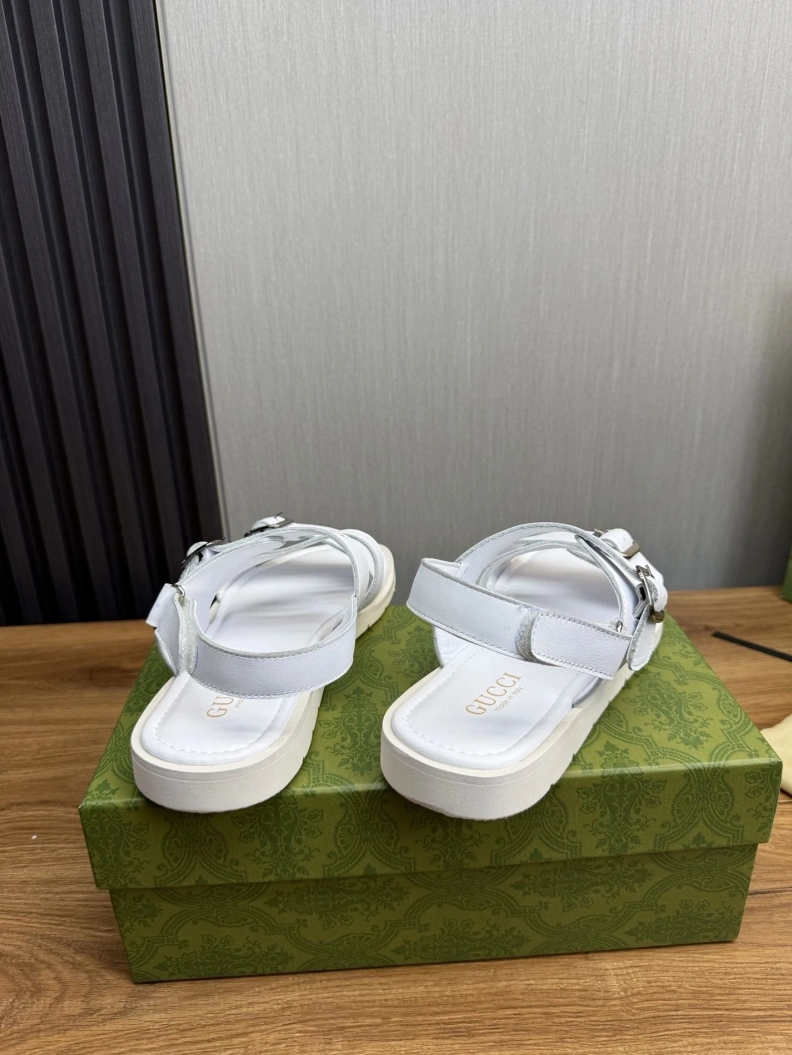 WellDesigned Gxccx Sandals 156627