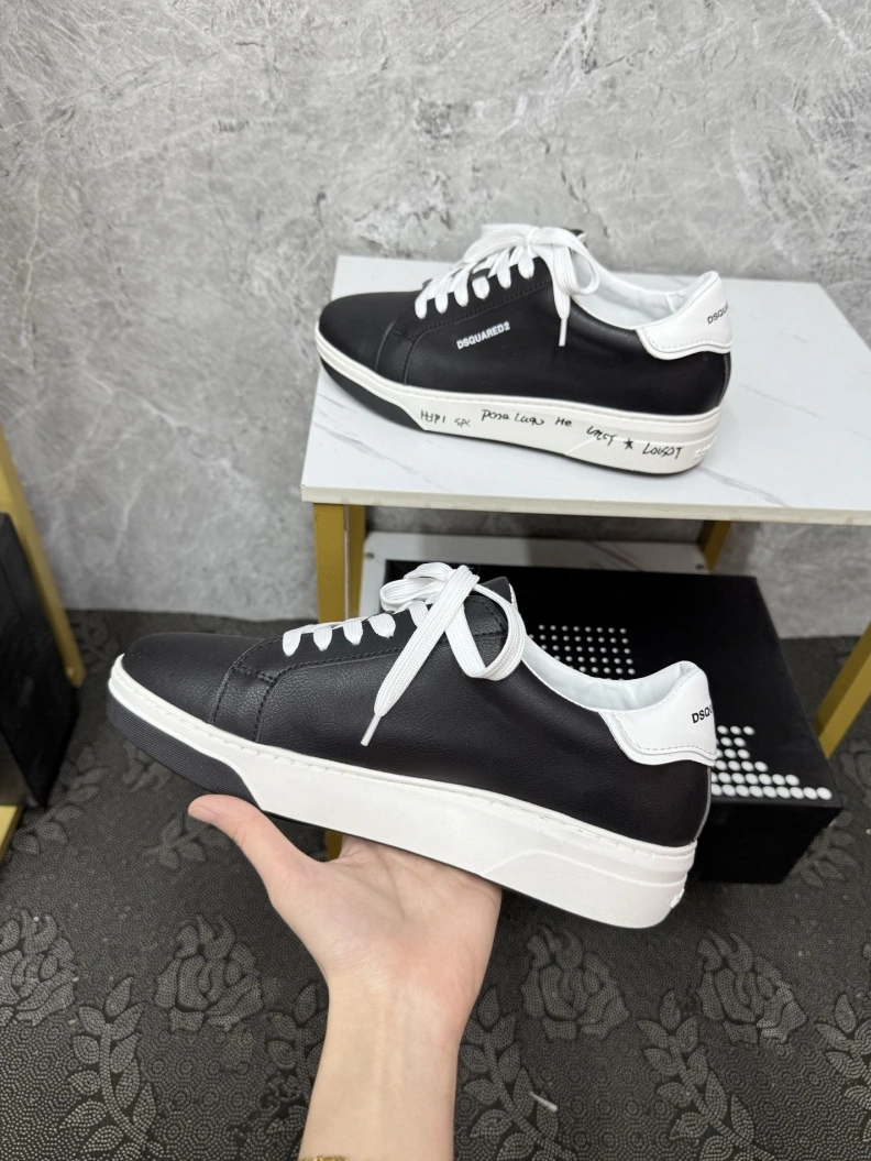Minimalist Othxr Sneakers 211125