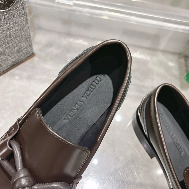 Bxttxga Vxnxta Leather Shoes Bright 112532