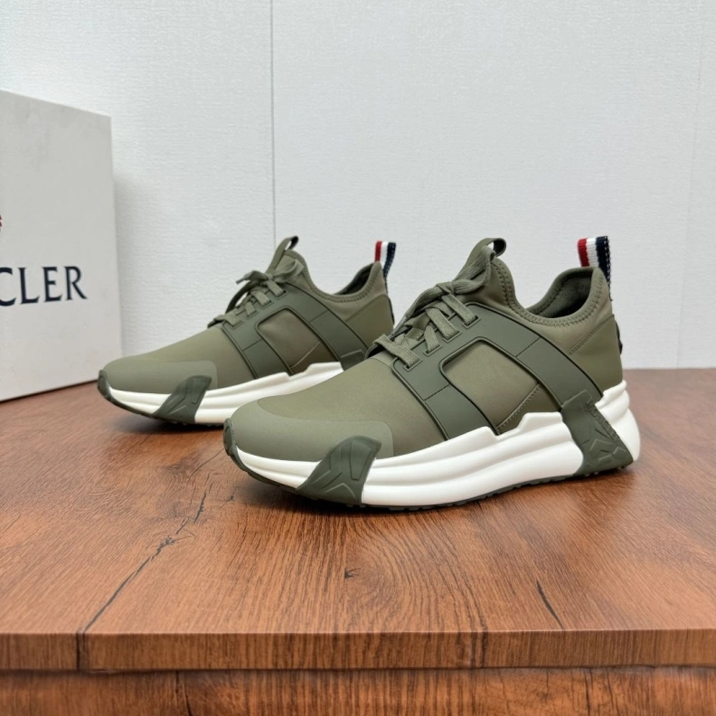 Mxnclxr Sneakers Vibrant 197439