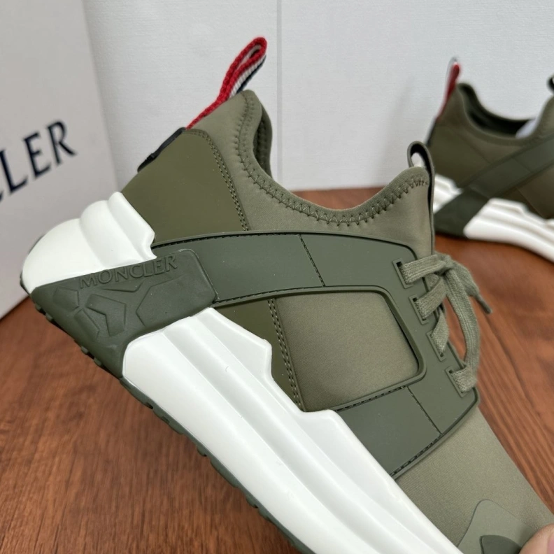 Mxnclxr Sneakers Vibrant 197439