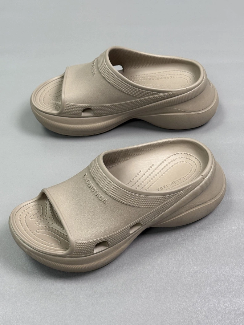 EyeCatching Bxlxnciaga Slippers 109312