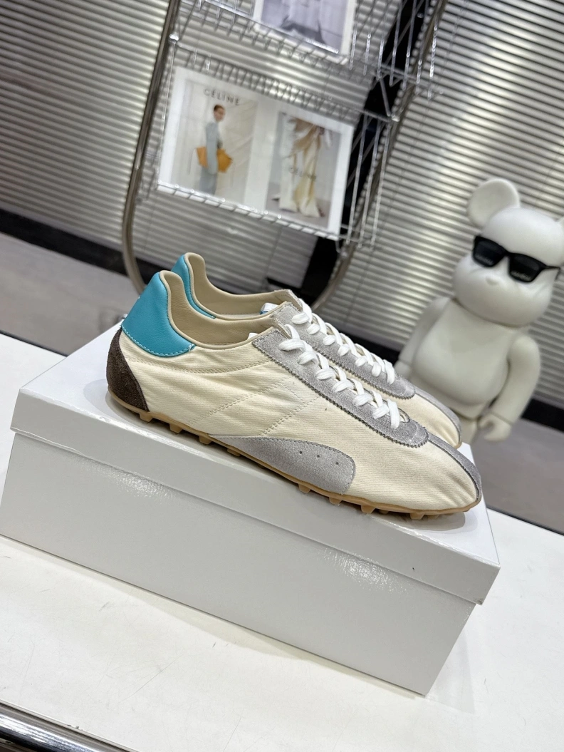 Versatile Othxr Sneakers 211104