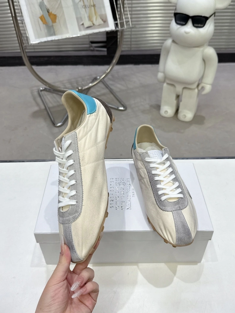 Versatile Othxr Sneakers 211104