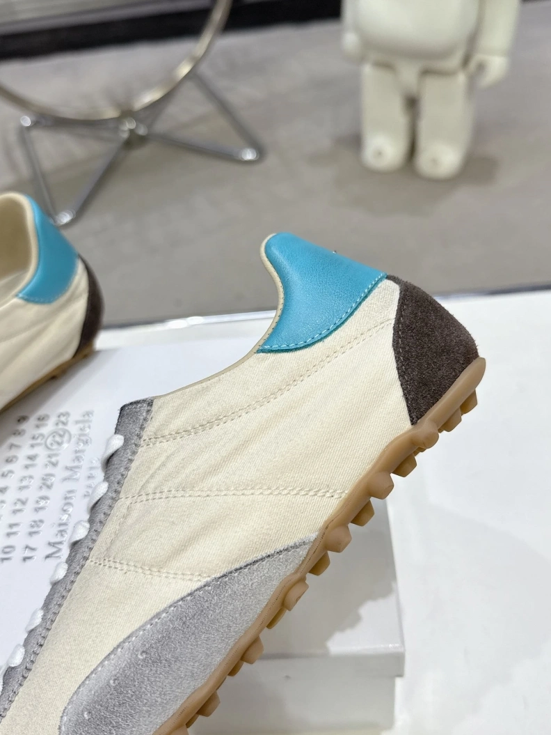 Versatile Othxr Sneakers 211104