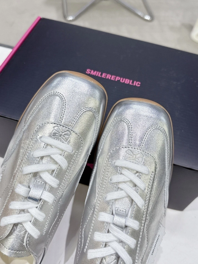 Othxr Sneakers Bright 211105